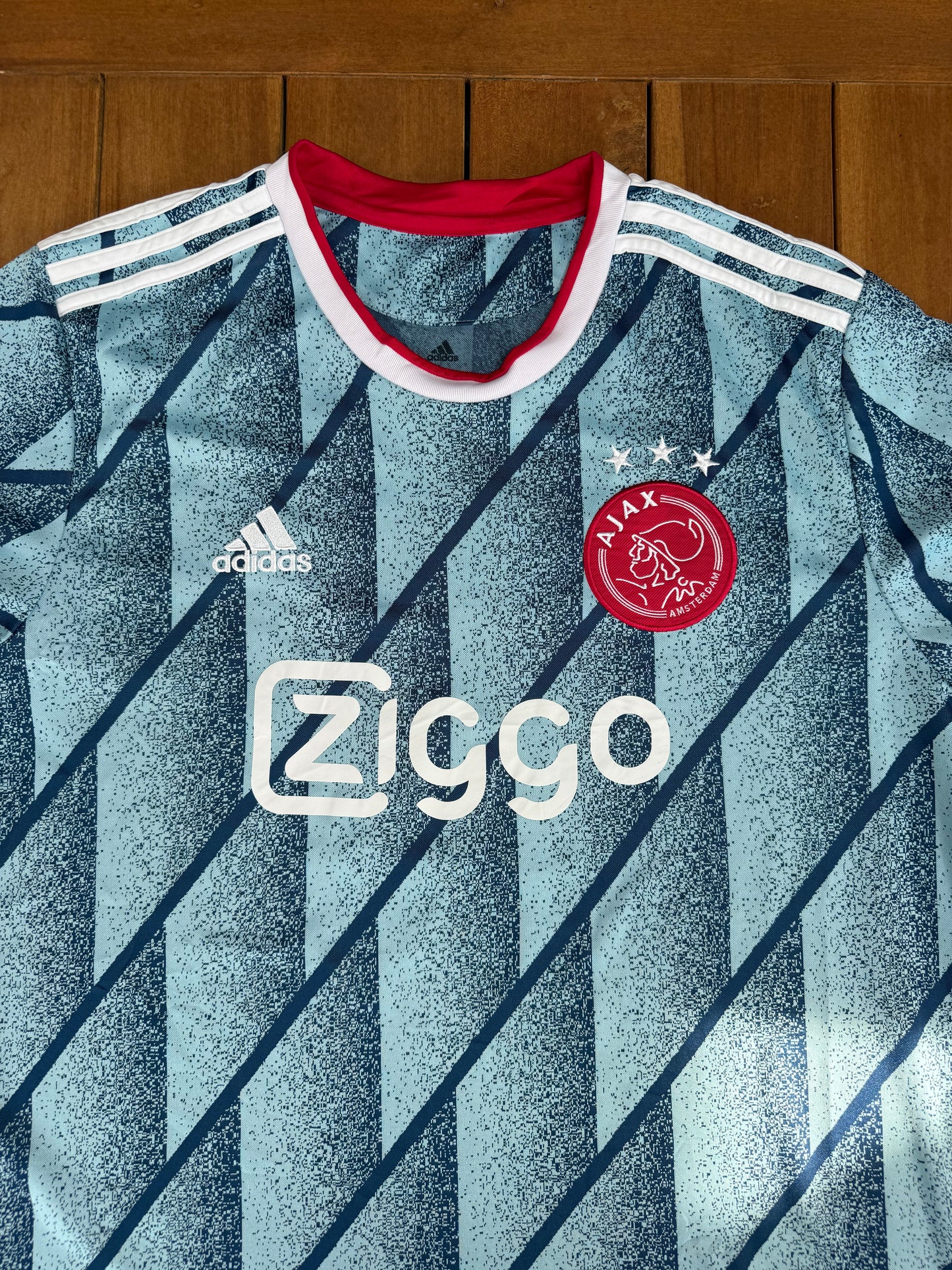 Ajax 2020/2011 Away Shirt (#8 Gravenberch) (XL)