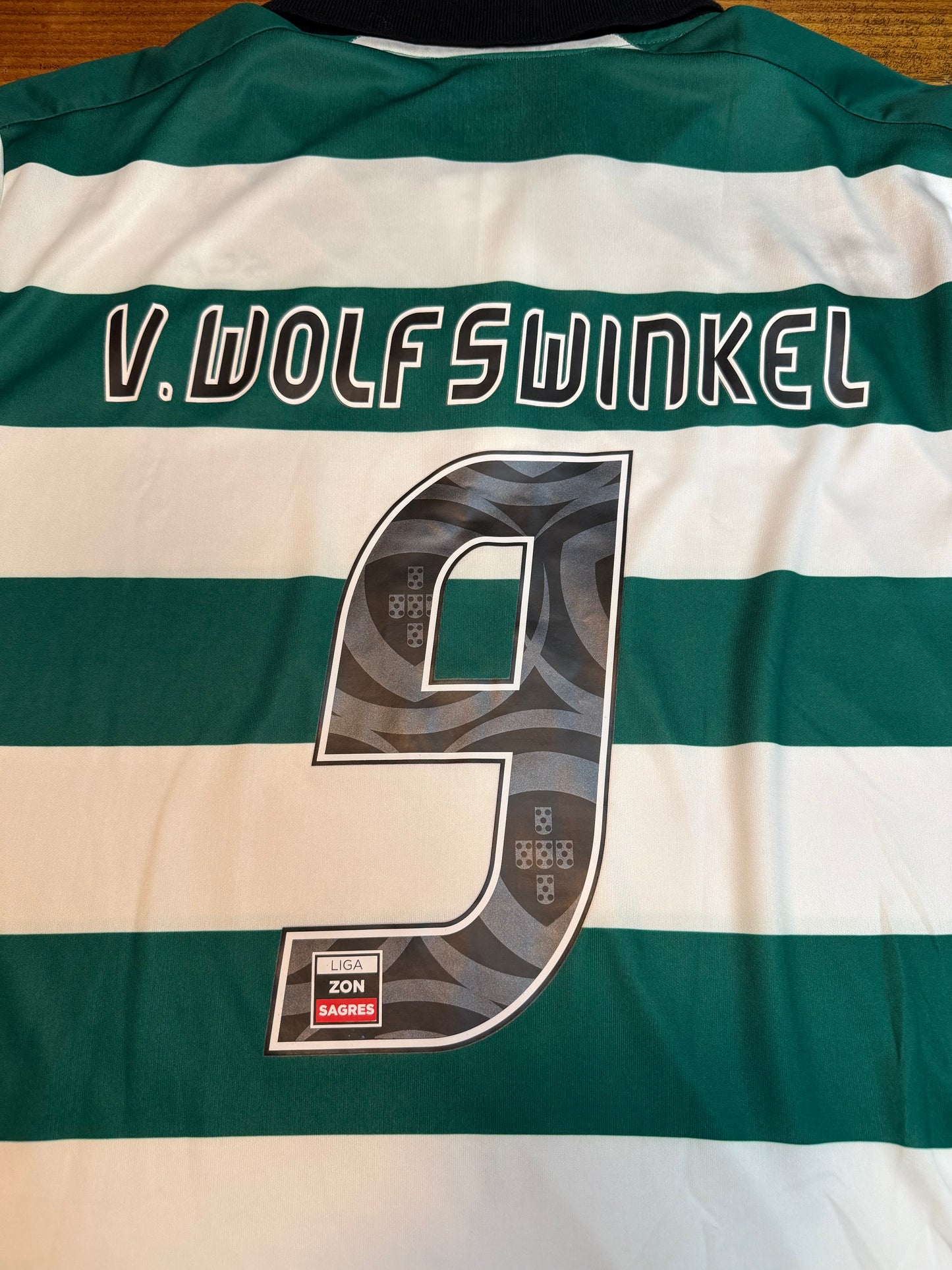 Sporting Lisbon 2012/2013 Home Shirt (#9 Van Wolfswinkel) (XXL)