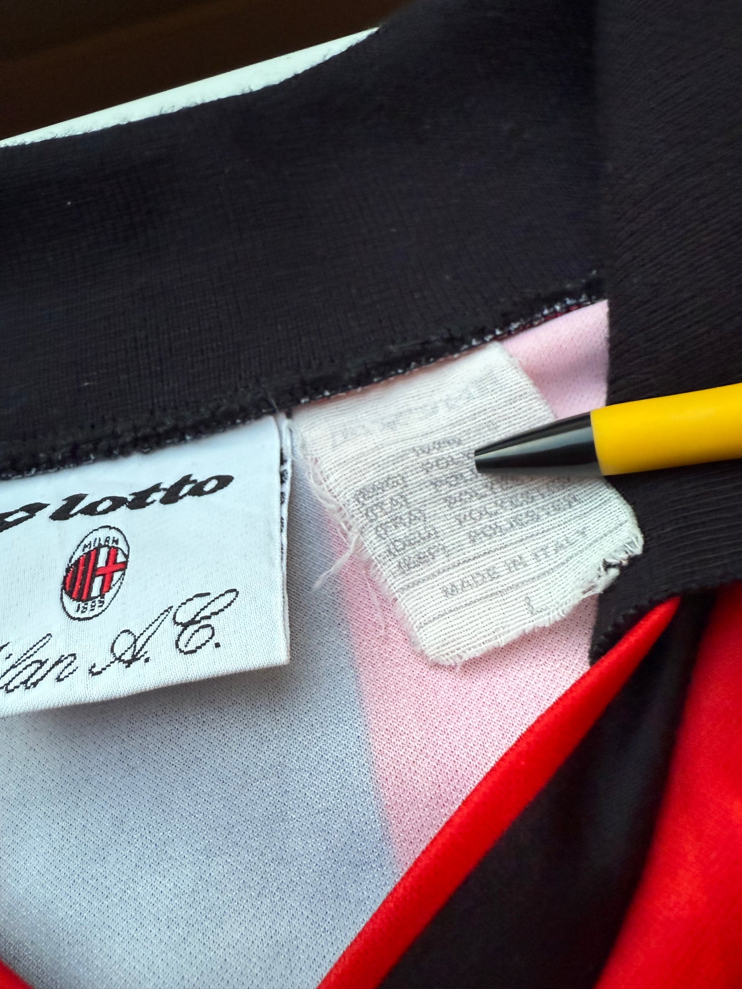 AC Milan 1995/1996 Home Shirt (L)