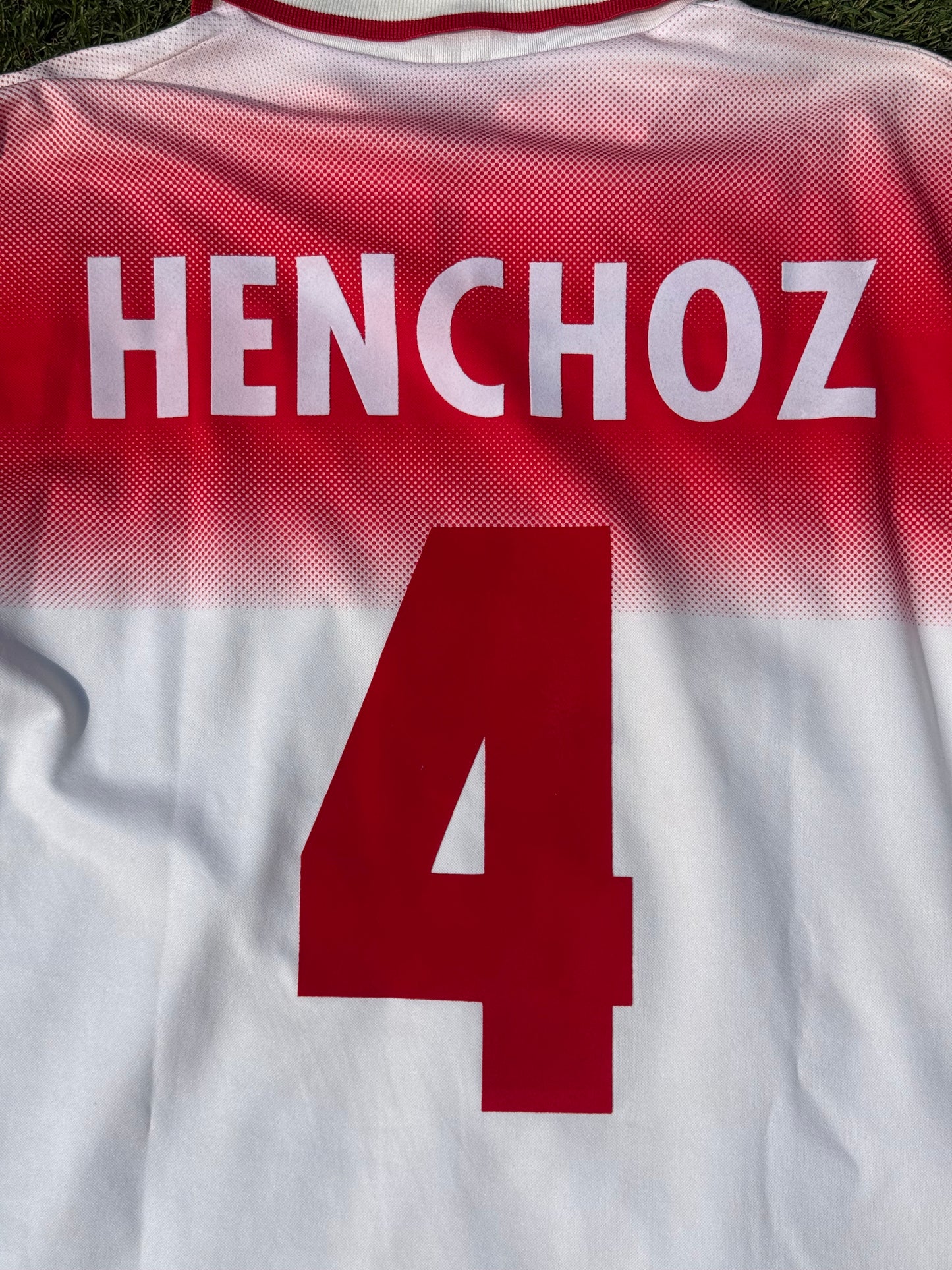 Switzerland 19961998 Away Shirt (#4 Henchoz) (L)
