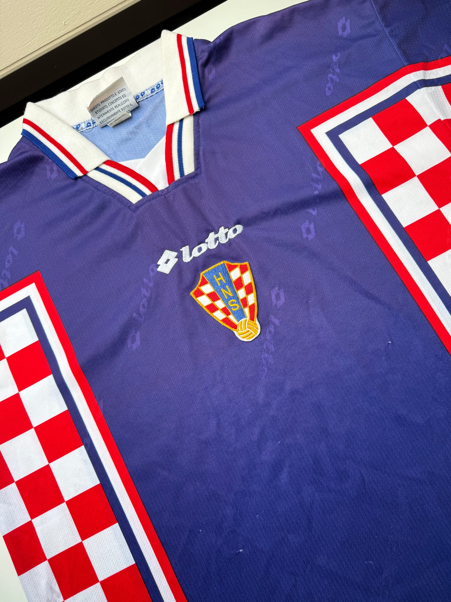 Croatia 1998 Away Shirt (L)