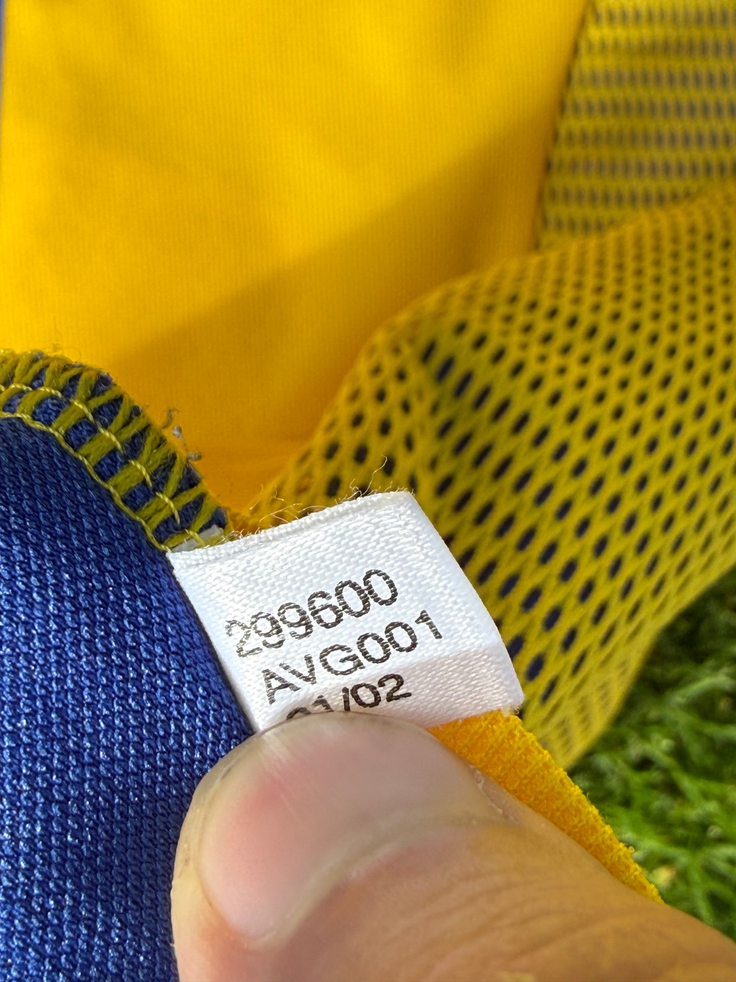 Sweden 2002 Home Shirt (#21 Ibrahimovic) (XL)