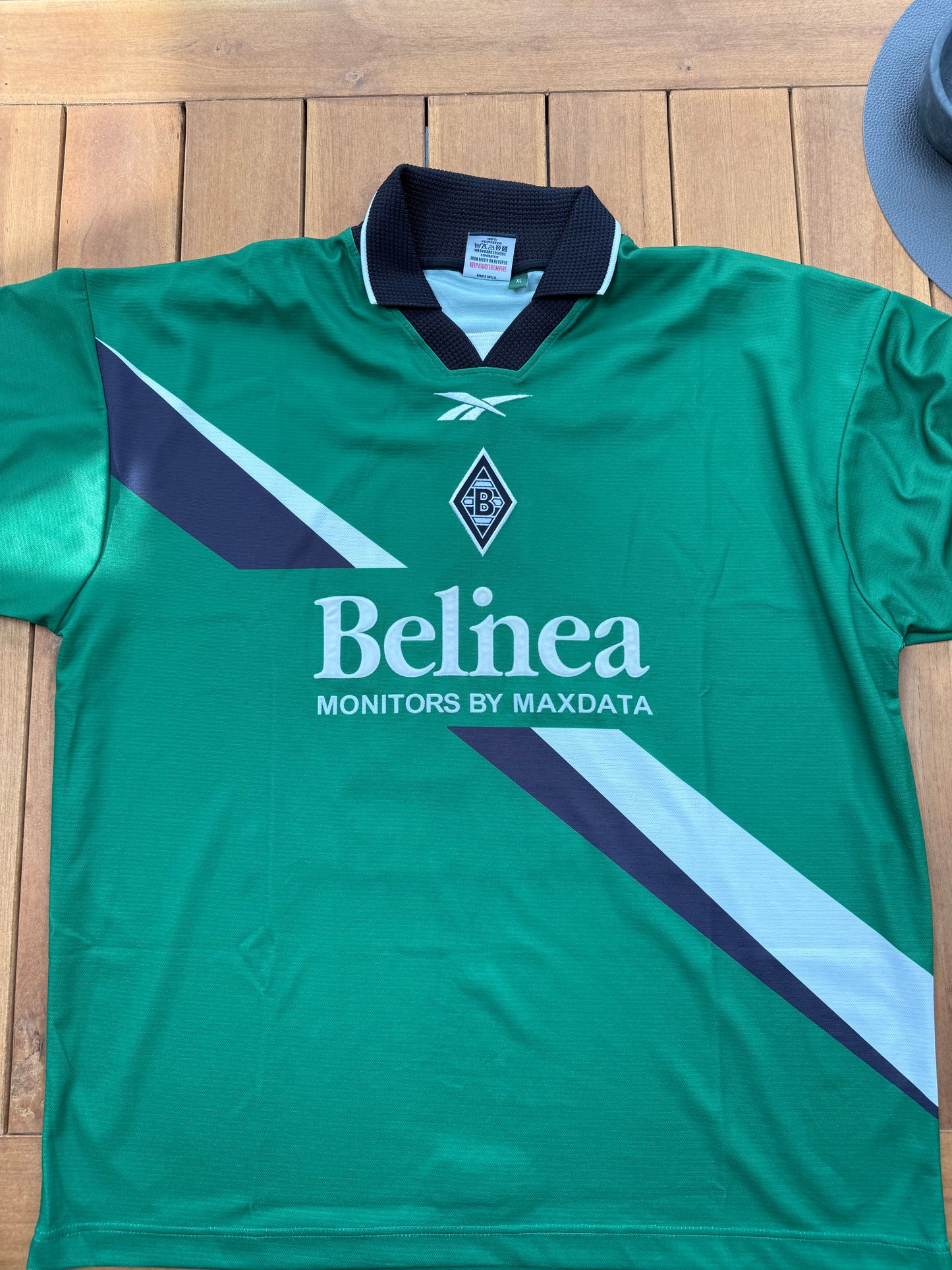 Borussia Mönchengladbach 1999/2000 Away Shirt (#11 Witeczek) (XL)