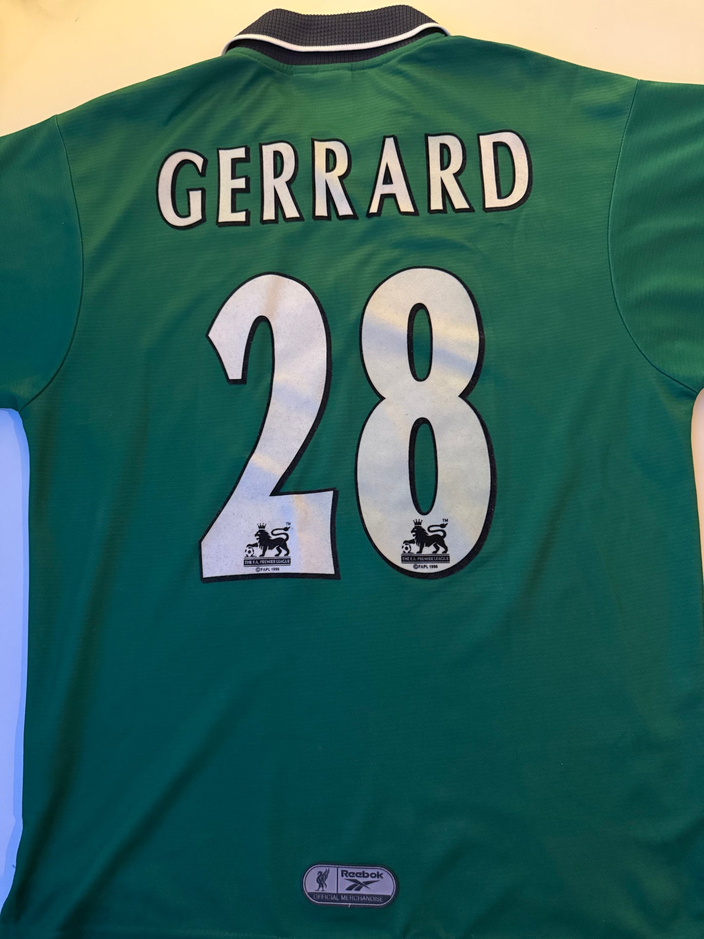 Liverpool 1999/2000 Away Shirt (#28 Gerrard) (M)