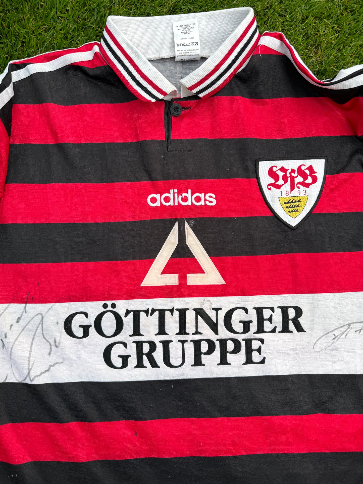 Stuttgart 1997/1998 Home Shirt (#11 Bobic) (Signed)