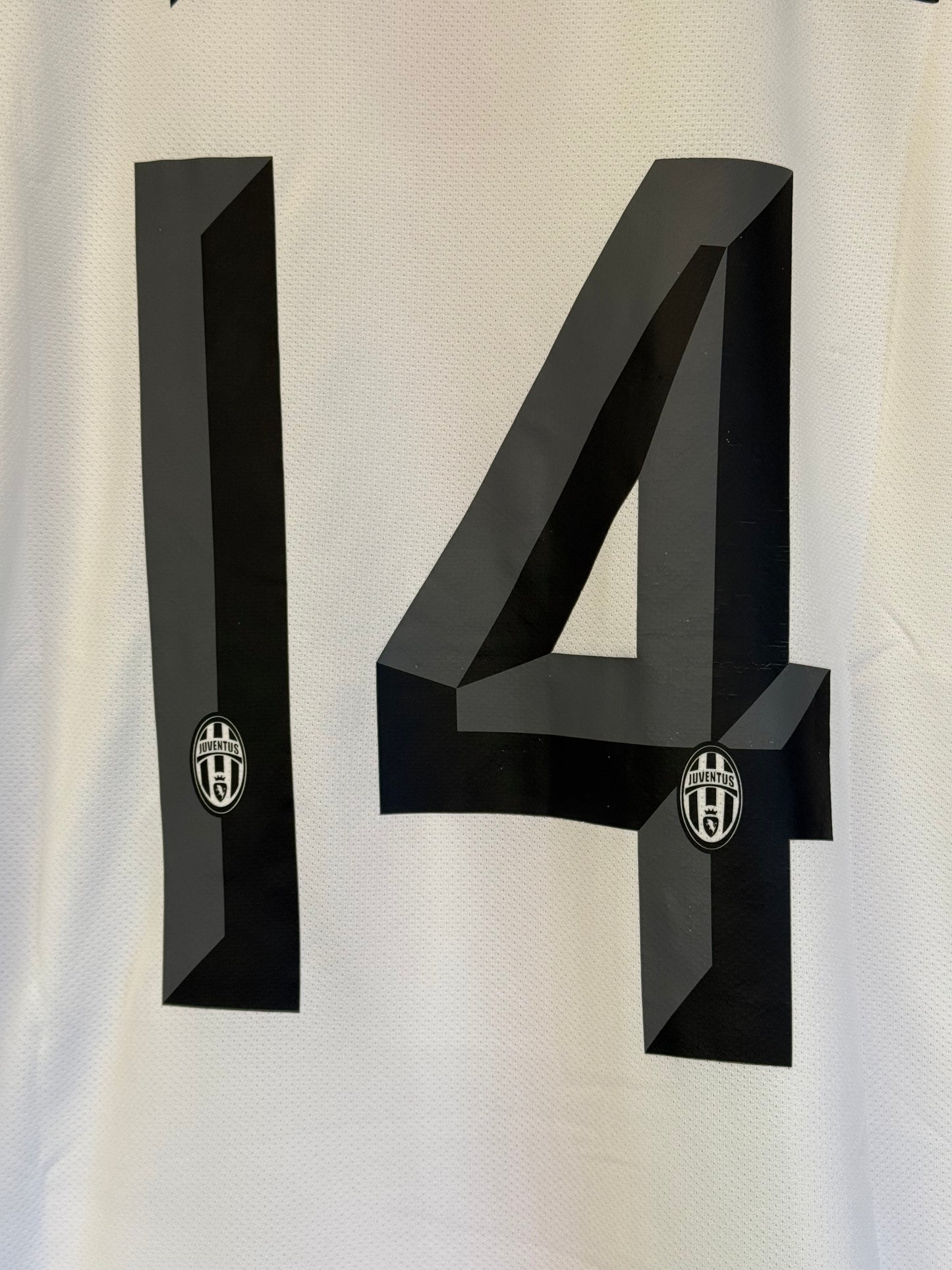 Juventus 2011/2012 Away Shirt #14 Aquilani (L)