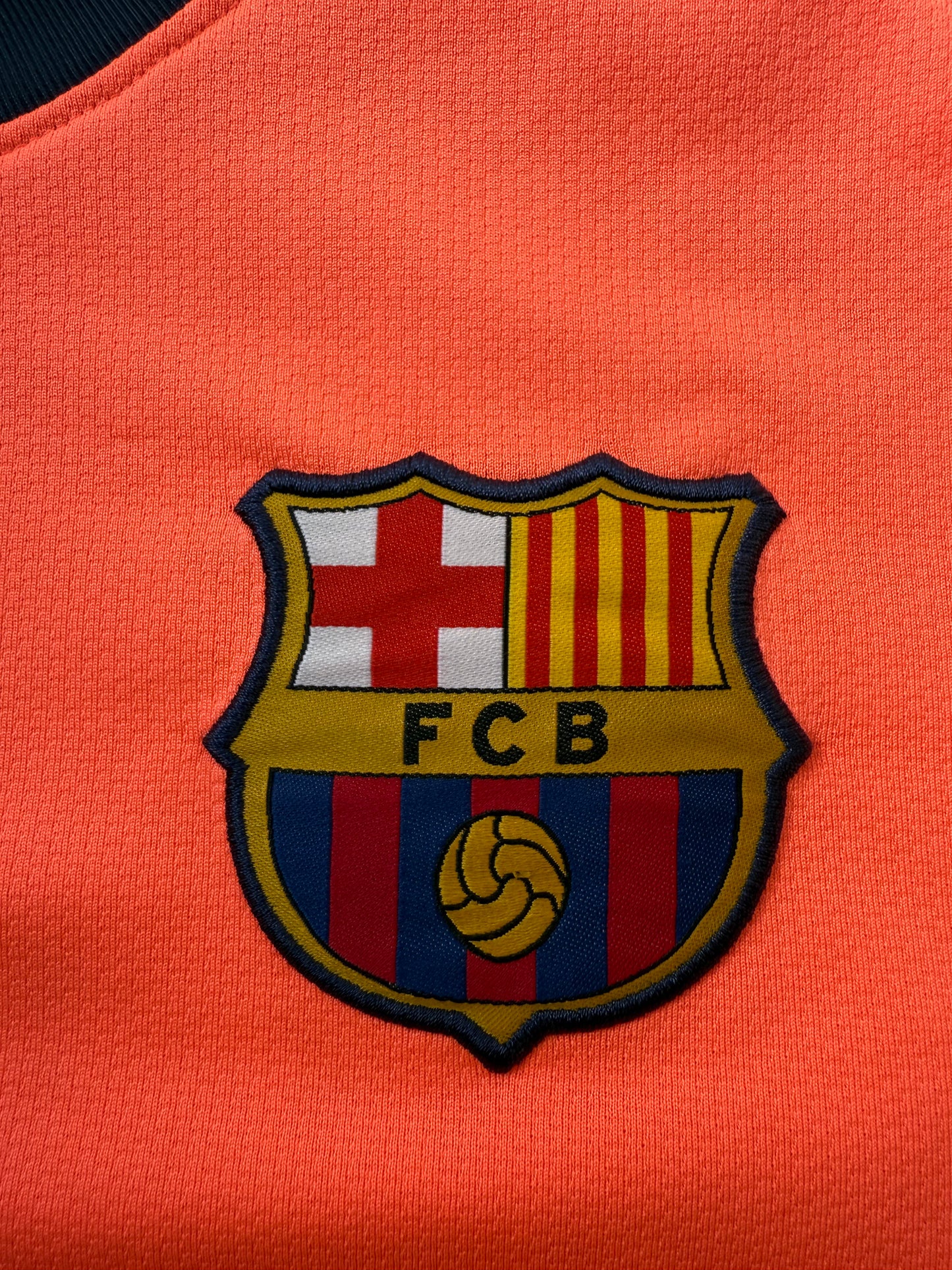 Barcelona 2009/2011 Away Shirt Longsleeve (M)