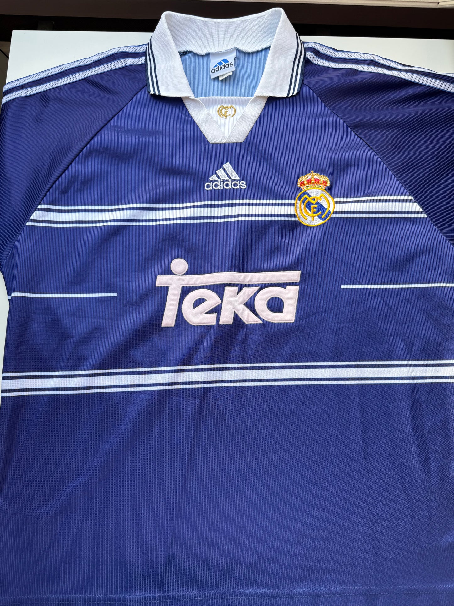 Real Madrid 1998/1999 Away Shirt (XL)