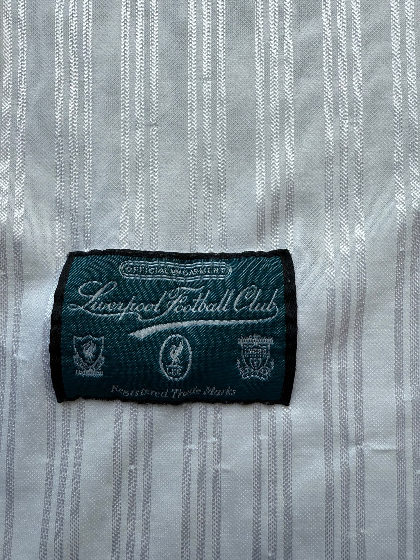 Liverpool 1995/1996 Away Shirt (M)