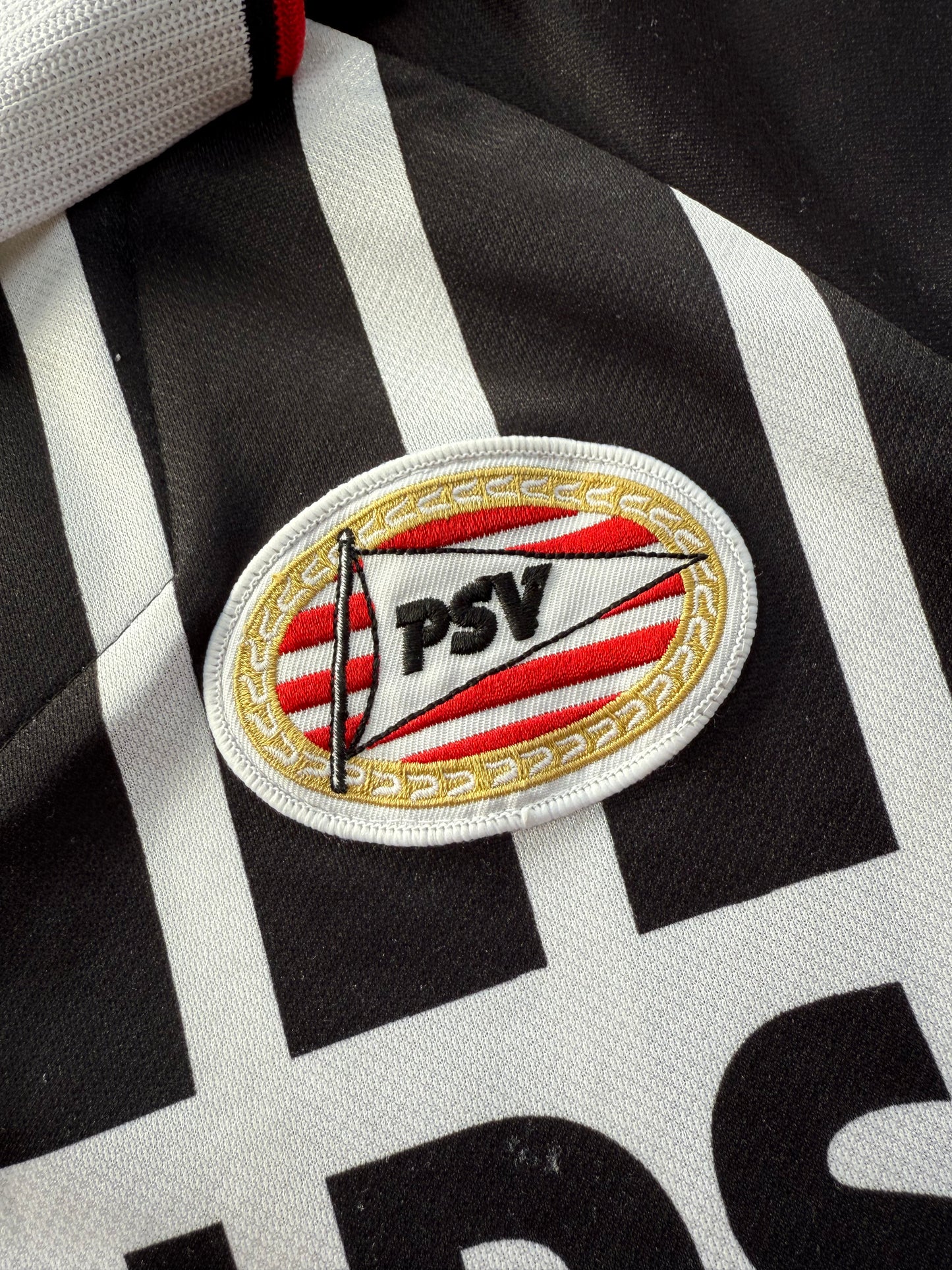 PSV 1997/1998 Away Shirt (M)