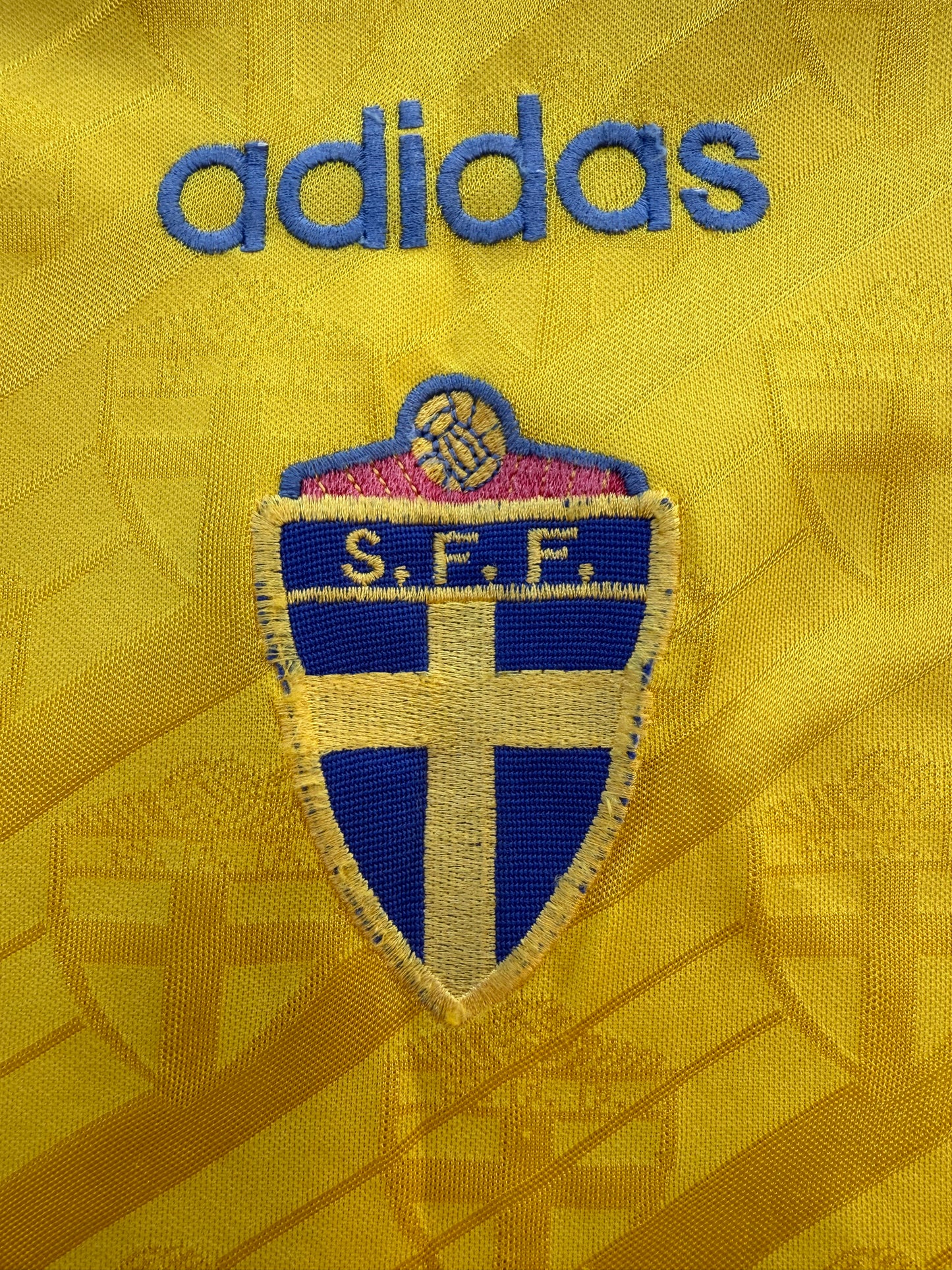Sweden 1994/1996 Home Shirt (L)