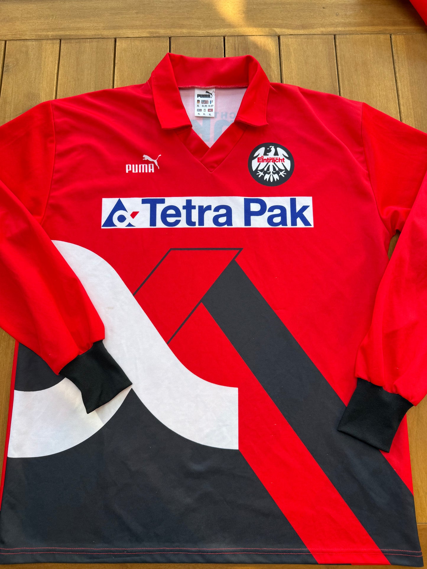 Eintracht Frankfurt 1993/1994 Home Shirt (XL)