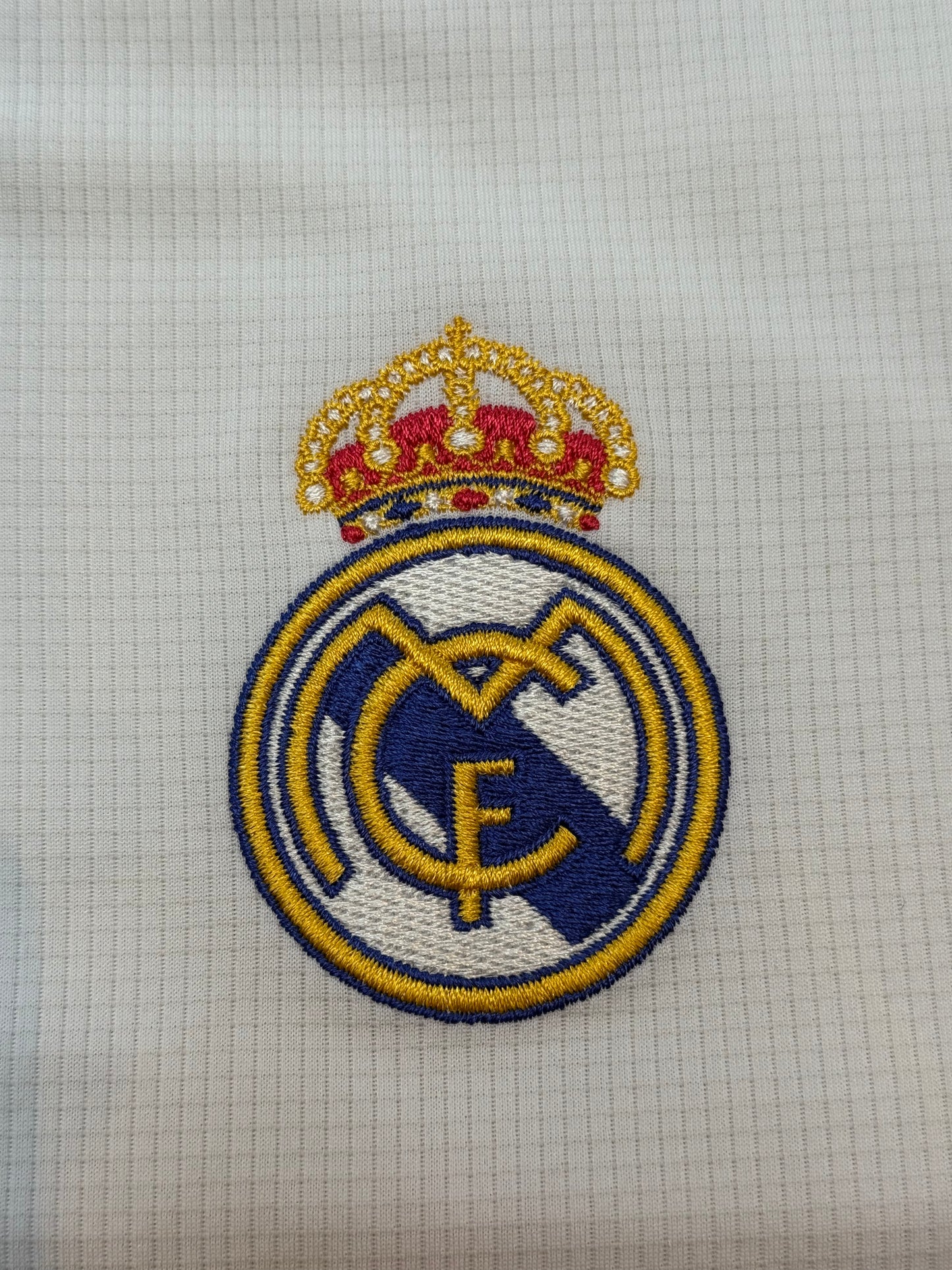Real Madrid 2019/2020 Home Shirt (#4 Ramos) (M)
