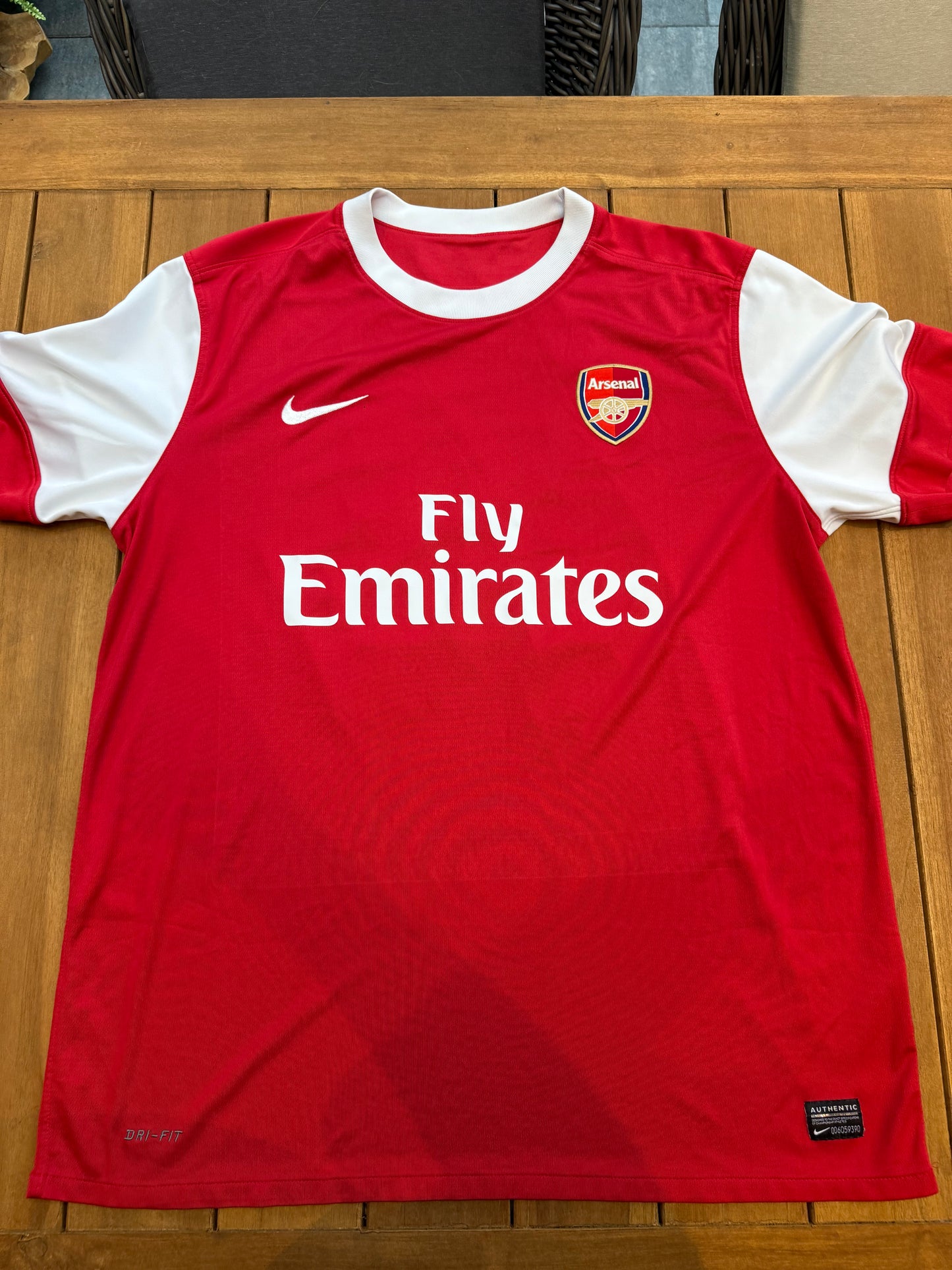 Arsenal 2010/2011 Home Shirt (#14 Walcott) (XL)