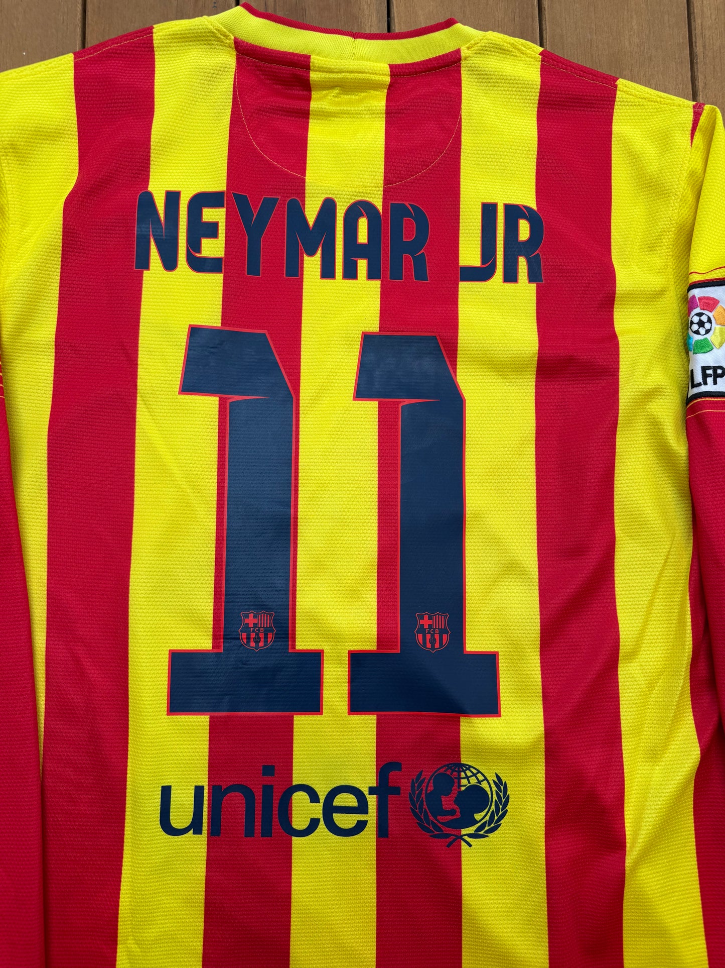 Barcelona 2013/2014 Away Shirt (#11 Neymar) (M)