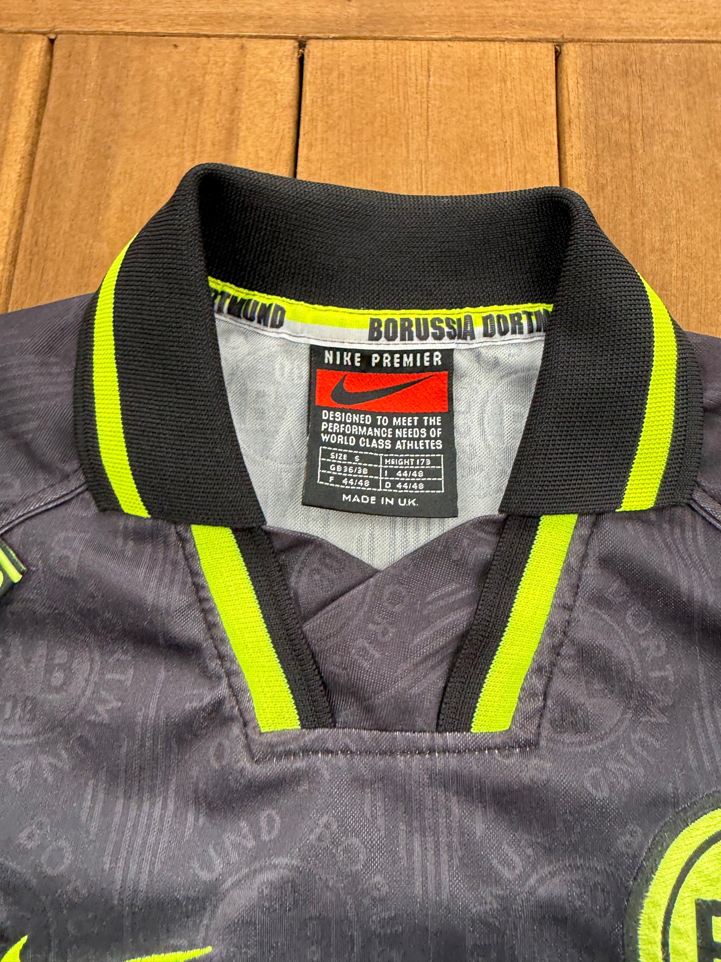 Dortmund 1996/1997 Away Shirt Longsleeve (S)