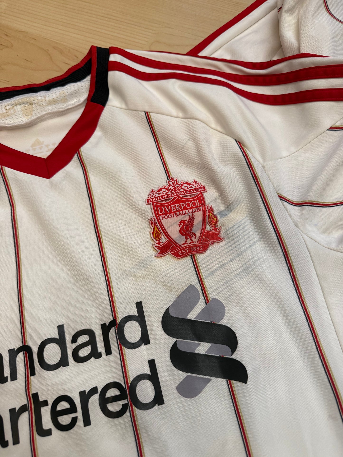 Liverpool 20101/2011 Away Shirt Longsleeve (#9 Torres) (M)