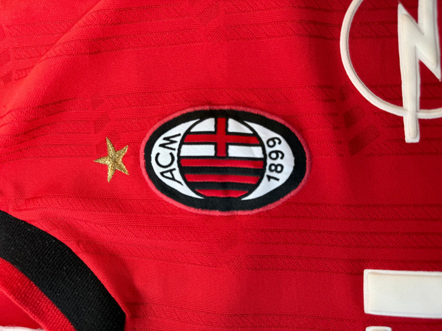 AC Milan 1999 Training Shirt (M)