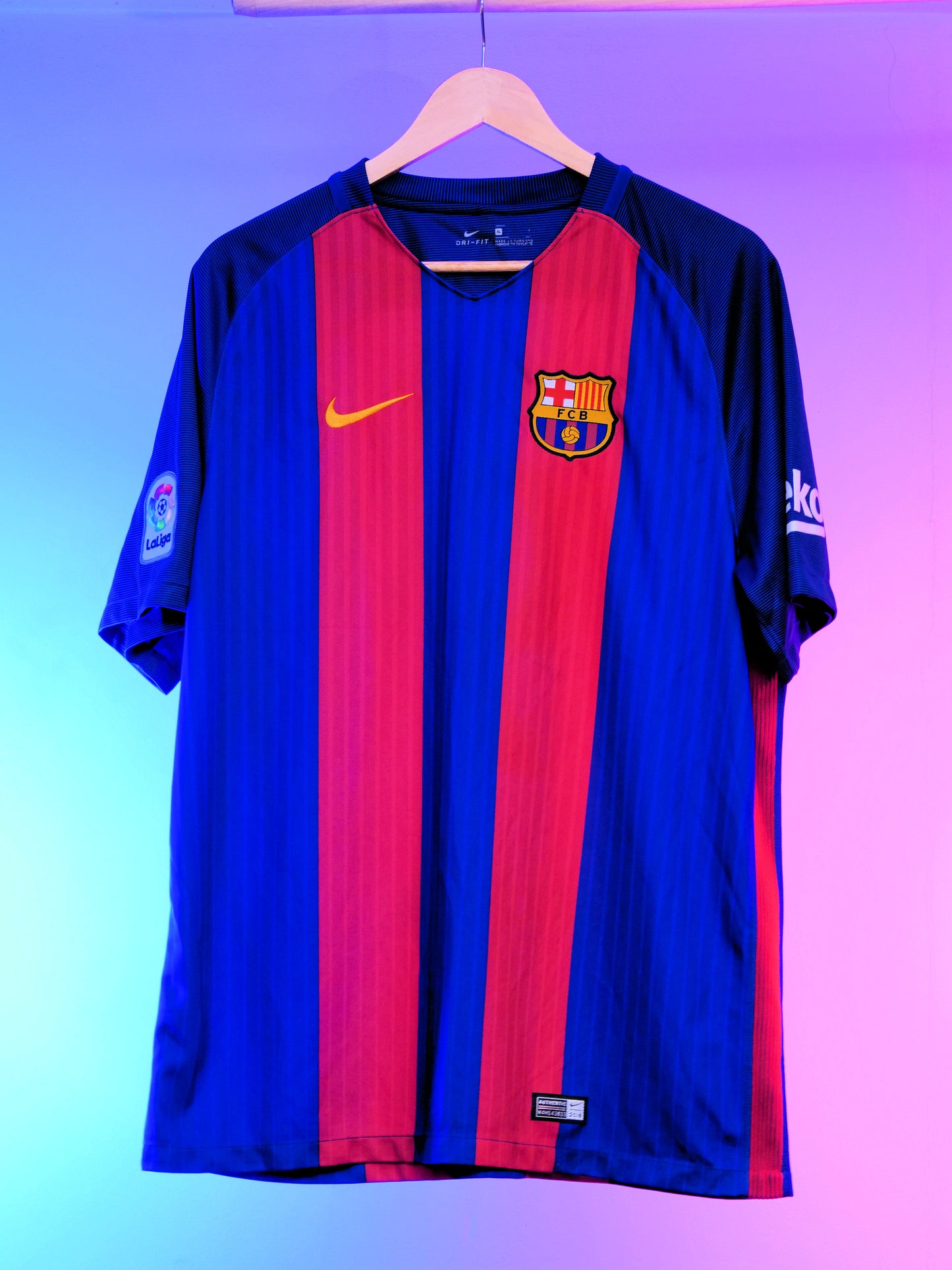 Barcelona 2016/2017 Home Shirt #9 Suárez (XL)