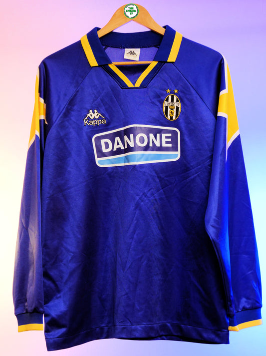 Juventus 1994/1995 Away Shirt (XL) (Jaspo Version)