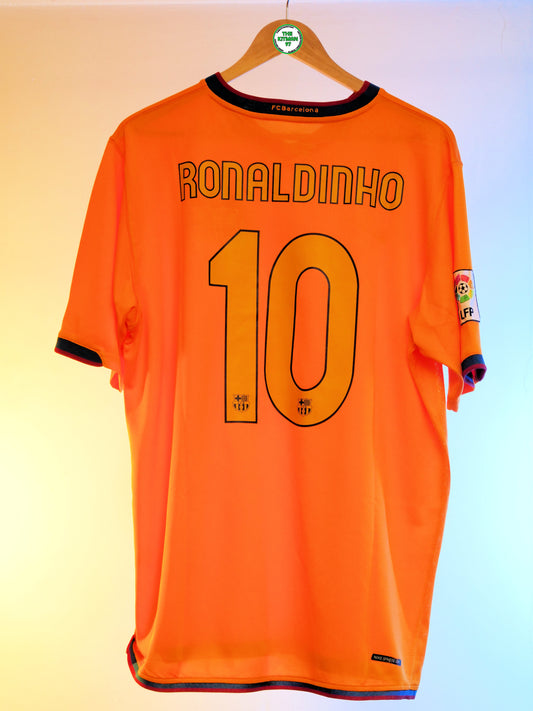 FC Barcelona 2006-07 Away Shirt (#10 Ronaldinho) (L)