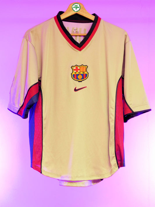 Barcelona 1999/2000 Away Shirt (#9 Kluivert) (M)