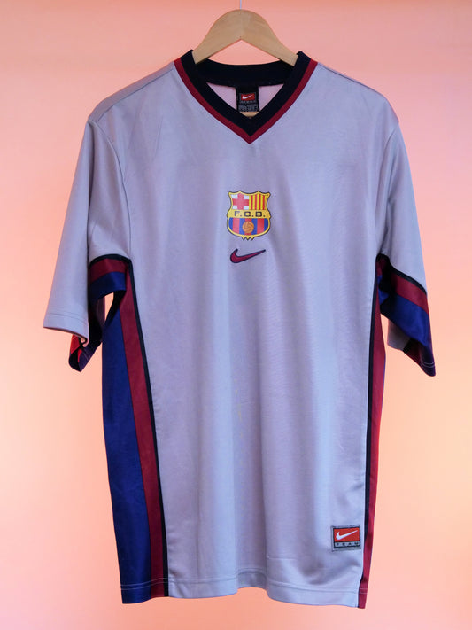 Barcelona 1999/2000 Away Shirt (#9 Kluivert) (M)