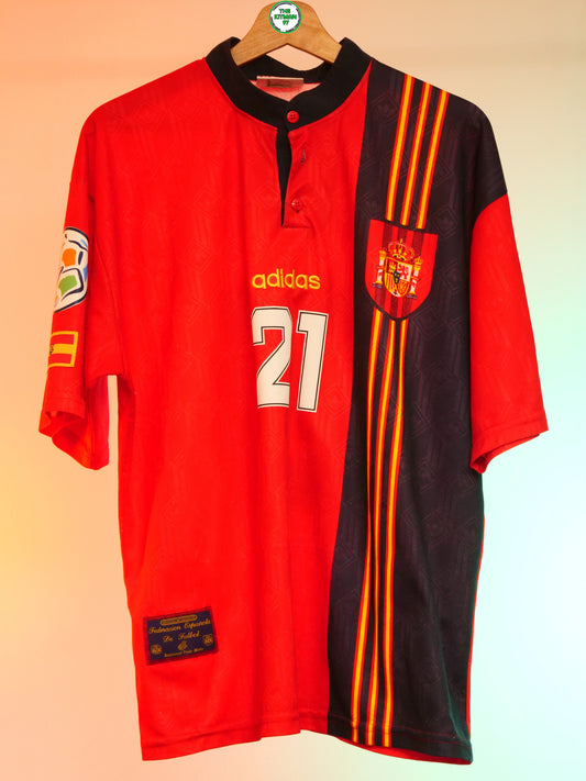 Spain 1996/1998 Home Shirt (#21 Luis Enrique) (L)