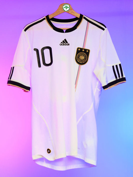 Germany 2010 Home Shirt (#10 Poldolski) (M)