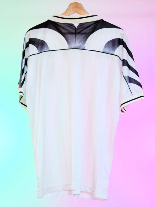 Austria 1995/1996 Away Shirt (M/L)