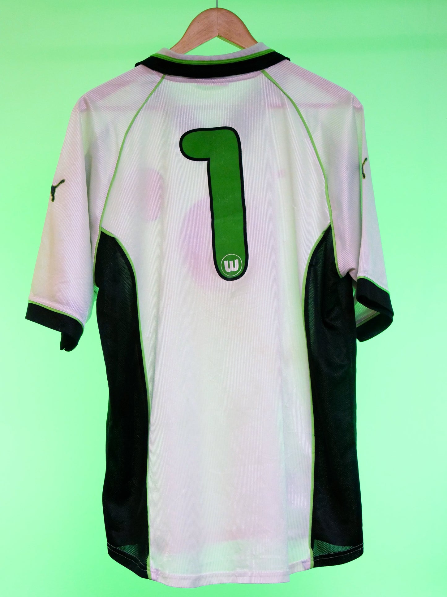 Wolfsburg 1999/2000 Home Shirt (#1) (L)