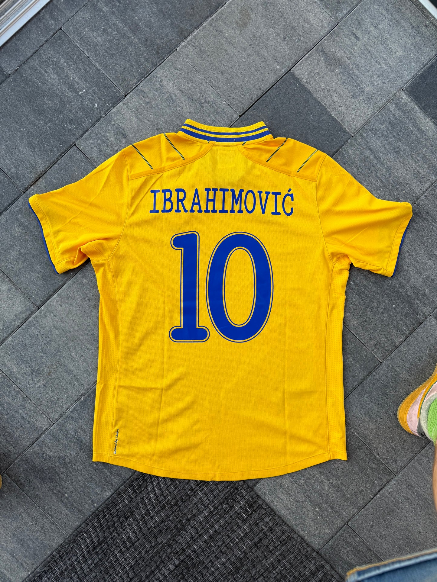 Sweden 2012/2013 Home Shirt (#10 Ibrahimovic) (L)