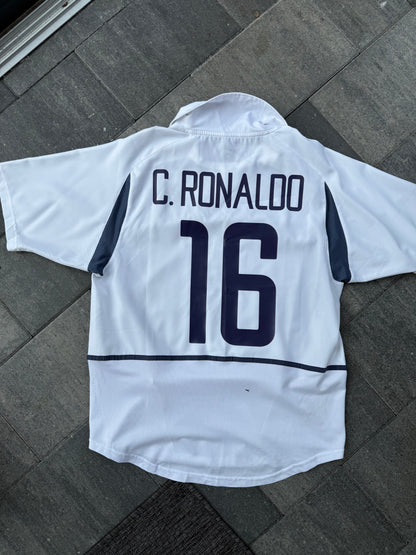 Portugal 2002/2004 Away Shirt (#16 Ronaldo) (M)