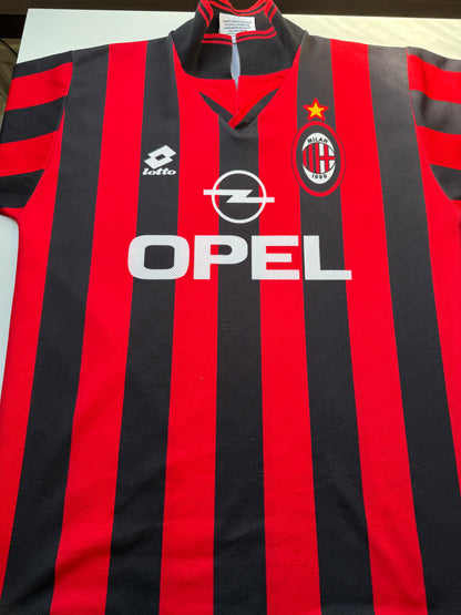 AC Milan 1996/1997 Home Shirt (L)