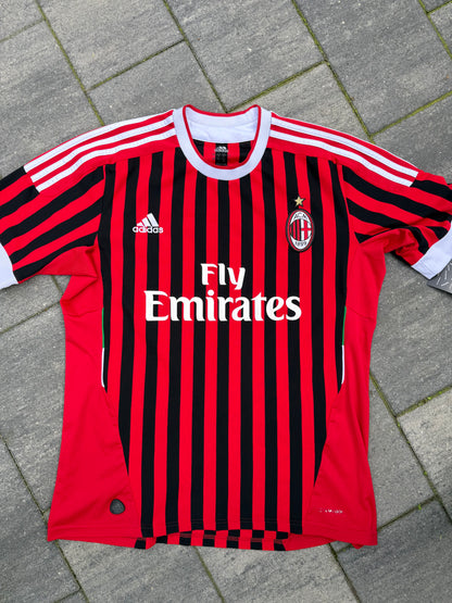 AC Milan 2011/2012 Home Shirt (#11 Ibrahimovic) (L)