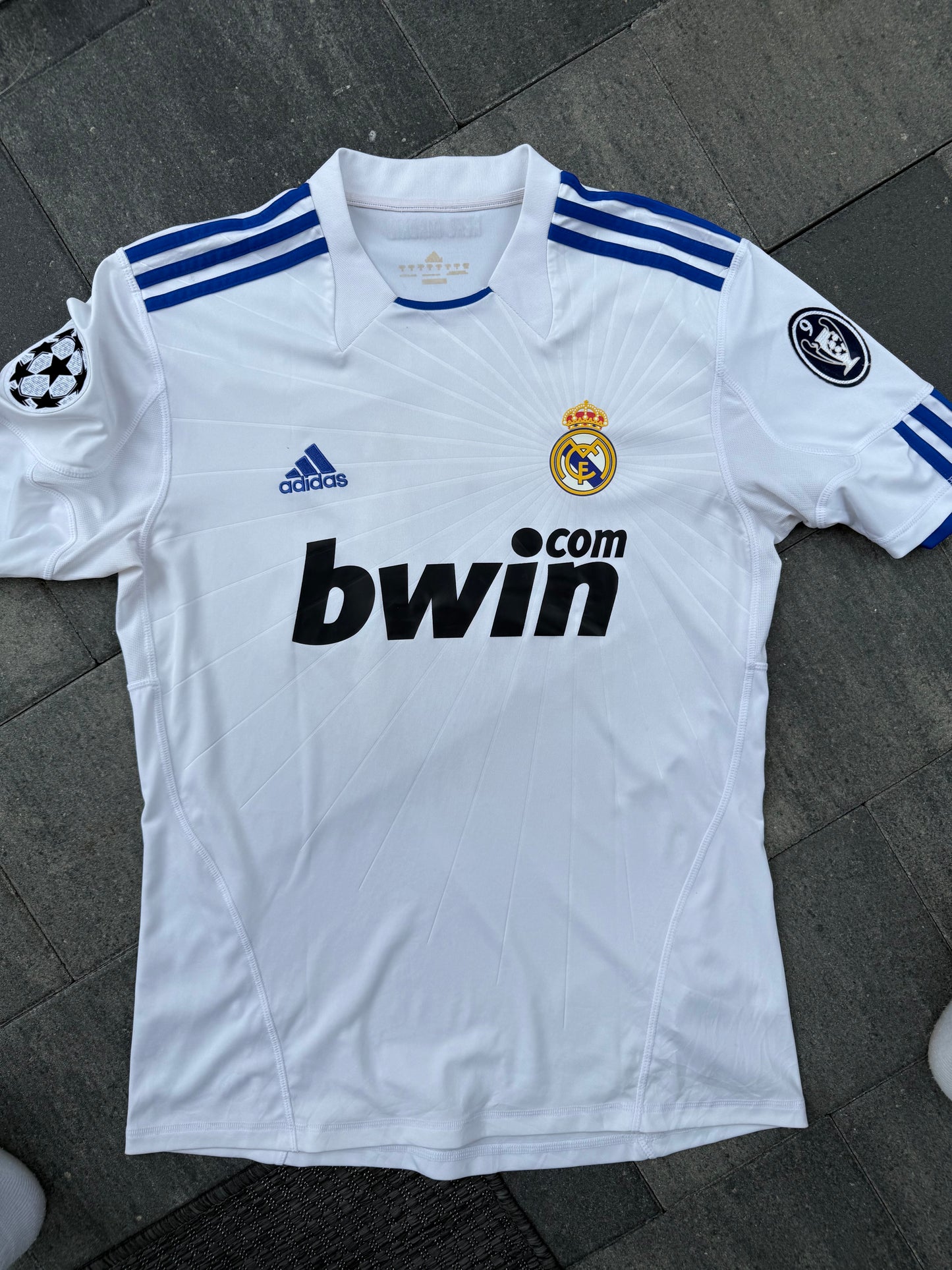 Real Madrid 2010/2011 Home Shirt (#7 Ronaldo) (L)
