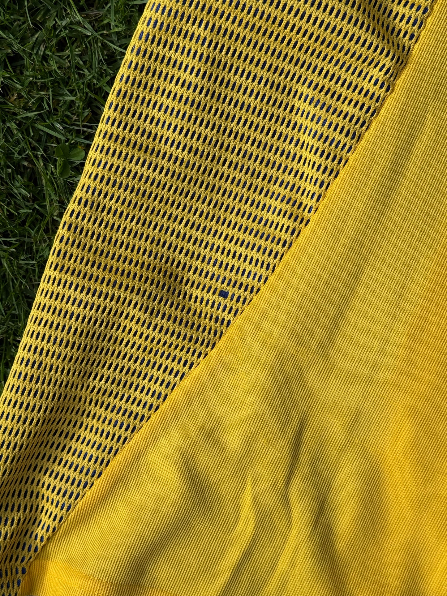 Sweden 2002 Home Shirt (#21 Ibrahimovic) (XL)