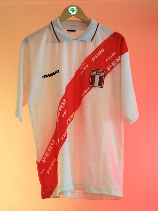 Peru 1996 Home Shirt (L)