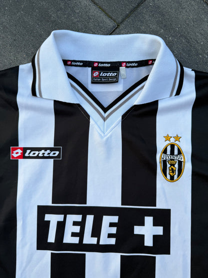 Juventus 2000/2001 Home Shirt (XL)