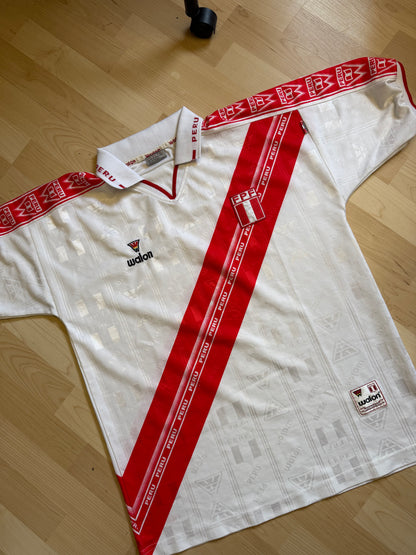 Peru 2000/2001 Home Shirt (L)