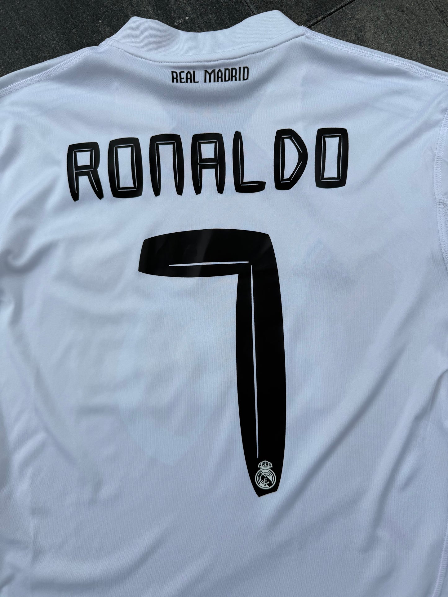 Real Madrid 2010/2011 Home Shirt (#7 Ronaldo) (L)