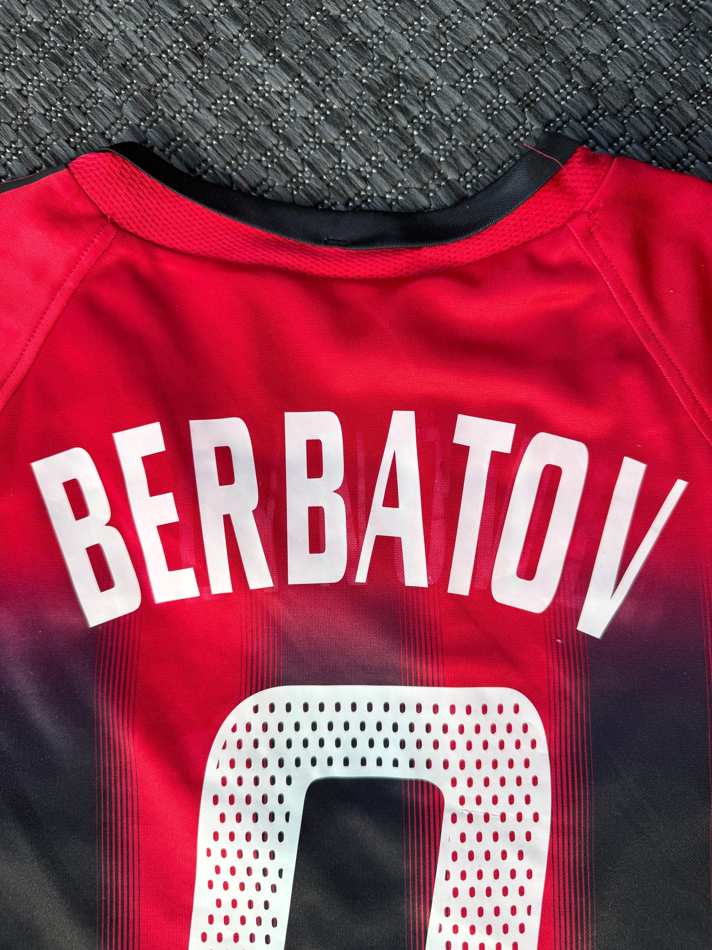 Leverkusen 2004/2005 Home Shirt Longsleeve (#9 Berbatov) (L)