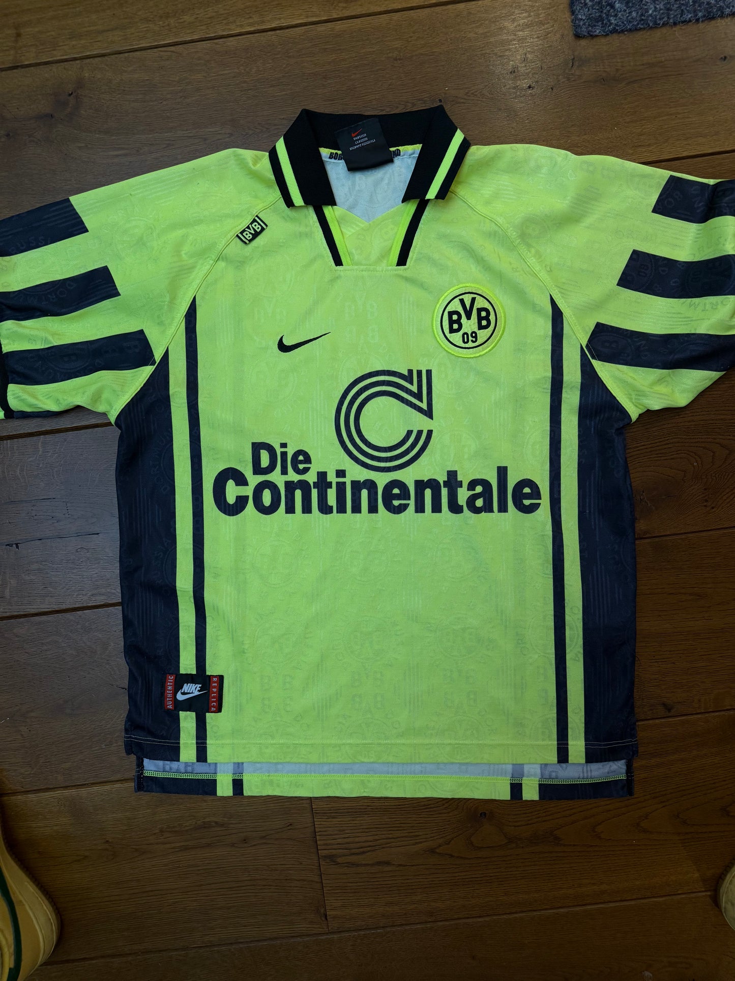 Dortmund 1996/1997 Home Shirt (L)