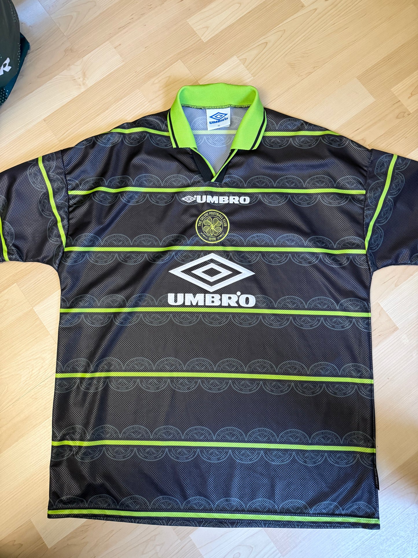 Celtic 1998/1999 Away Shirt (XL)