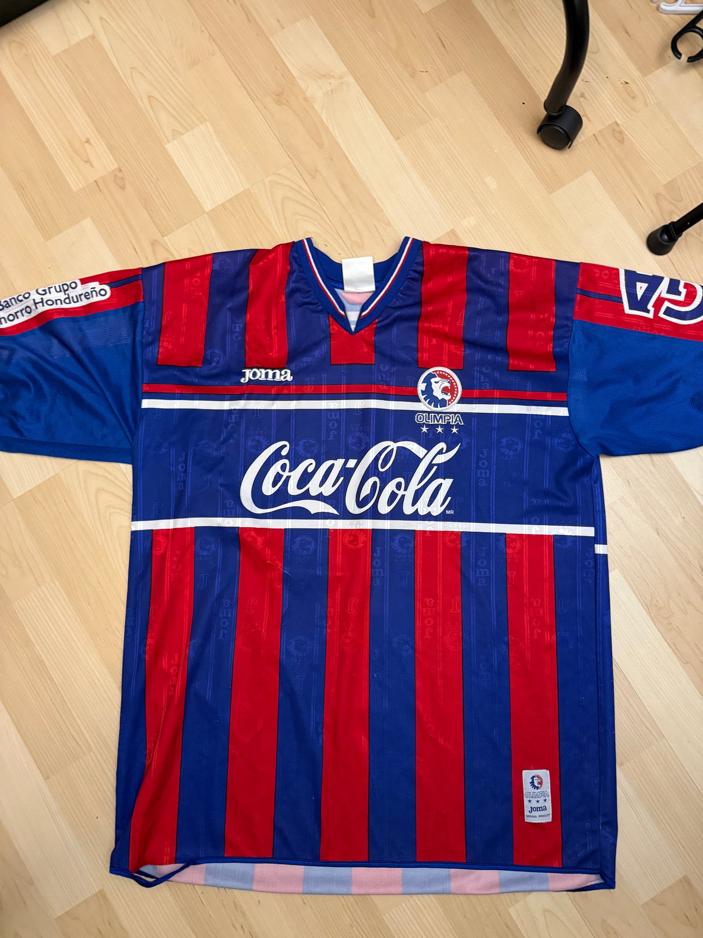 Olimpia 2001/2002 Away Shirt (XL)