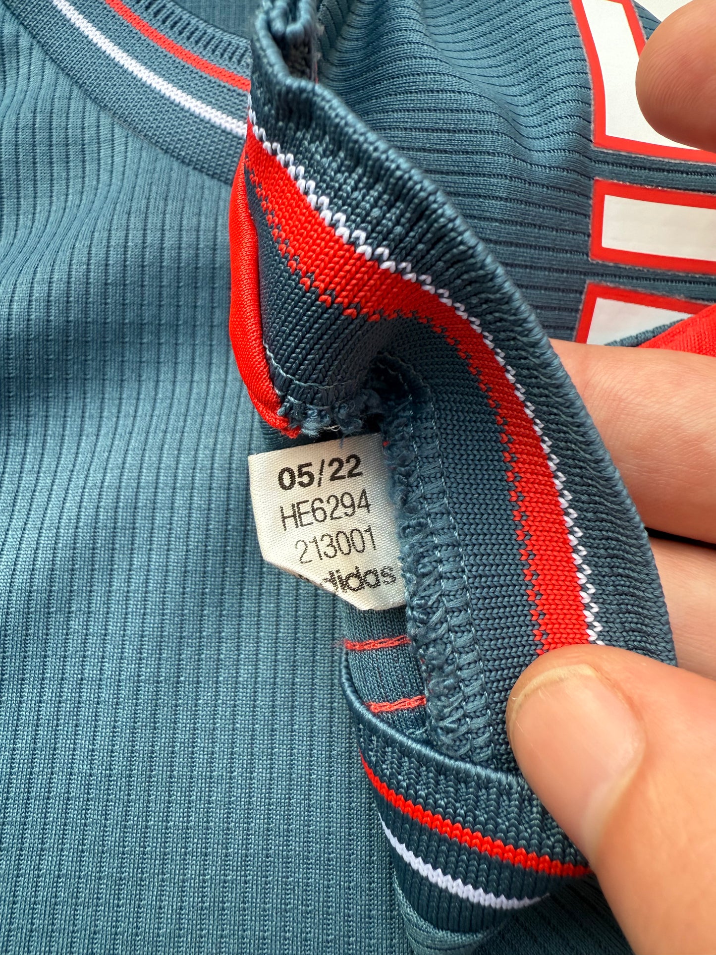 Feyenoord 2022/2023 Away Shirt #20 Wieffer (XXL)