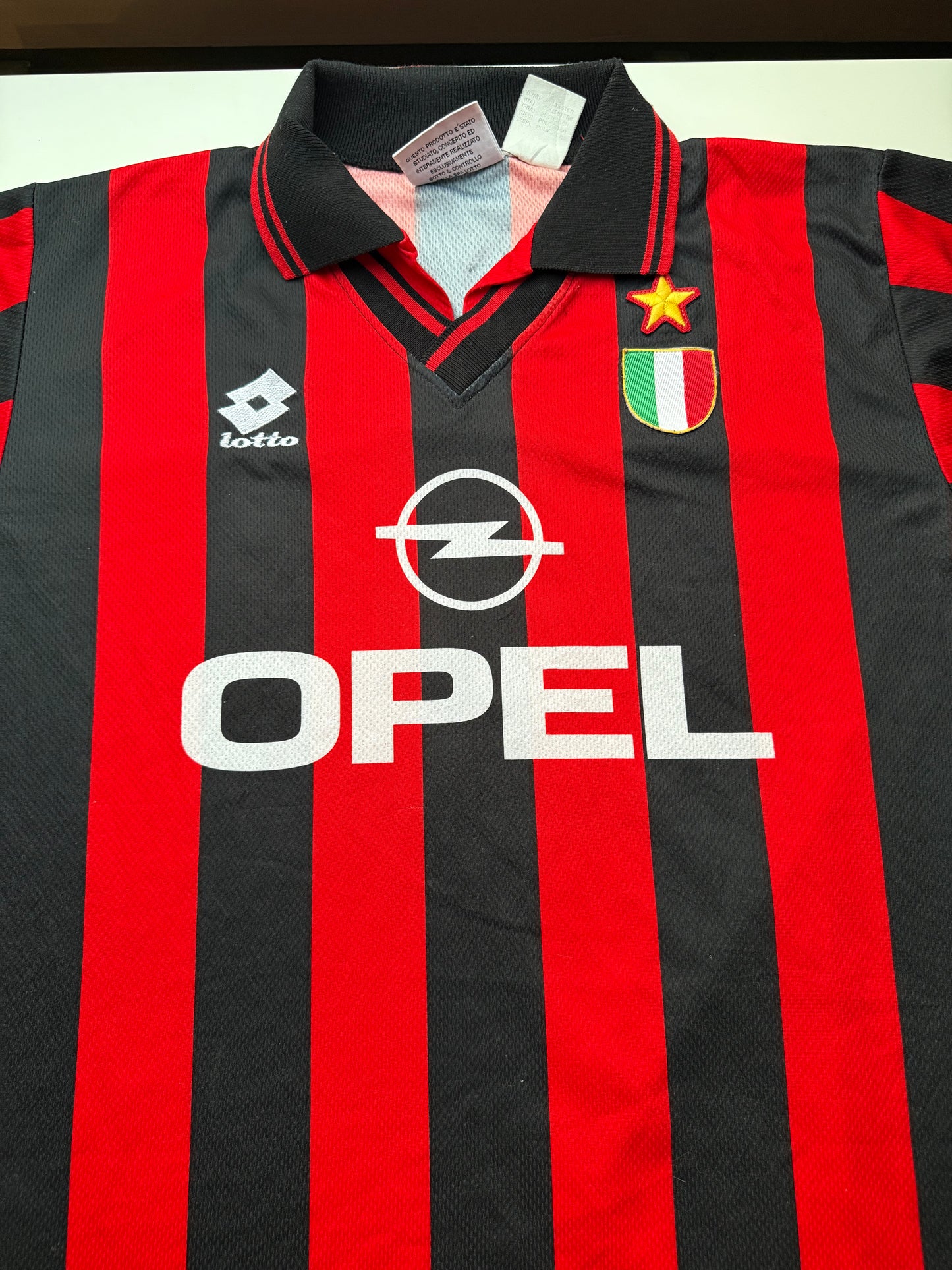 AC Milan 1996/1997 Home Shirt #9 Weah (M)