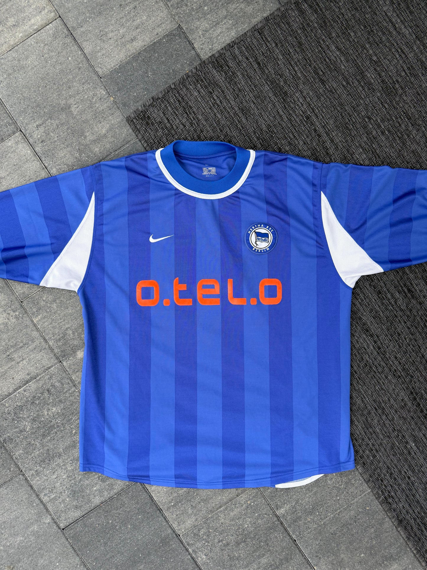Hertha Berlin 2000/2001 Home Shirt (L)