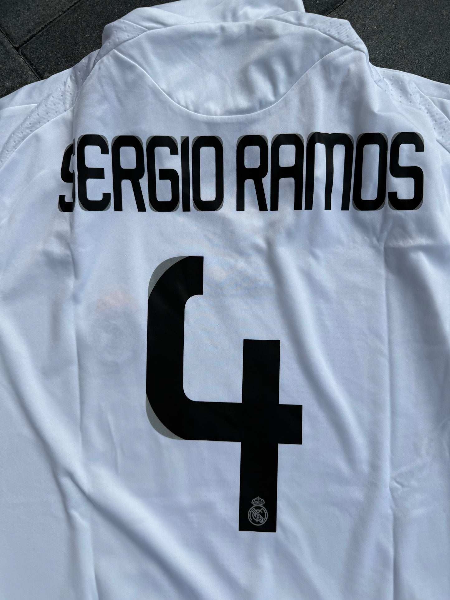 Real Madrid 2008/2009 Home Shirt (#4 Ramos) (XXL)