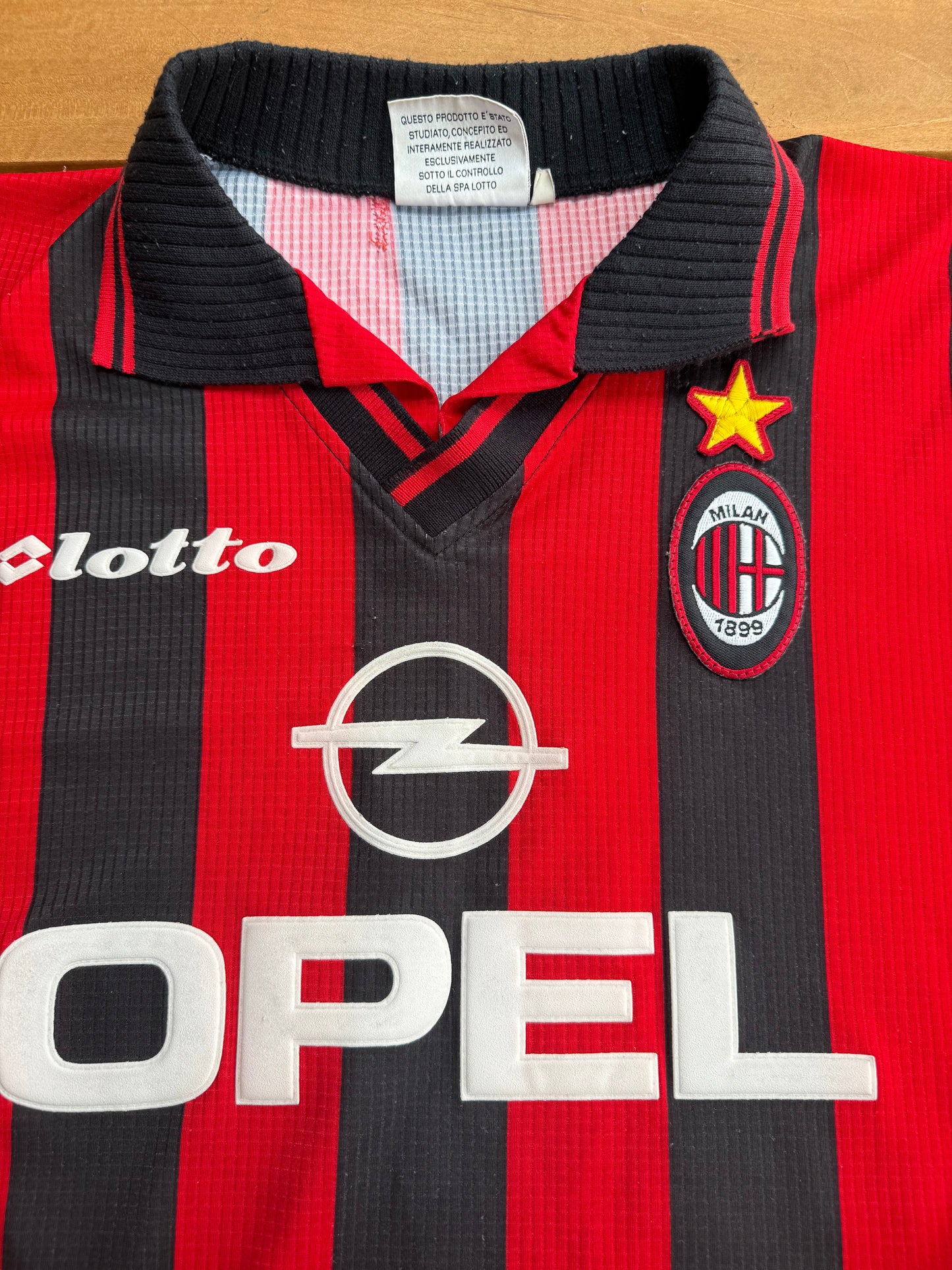 AC Milan 1997/1998 Home Shirt (XL)